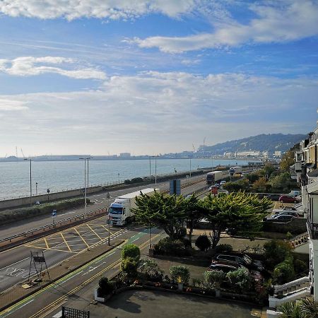 Whole Flat Next To Dover Port With Parking Esterno foto