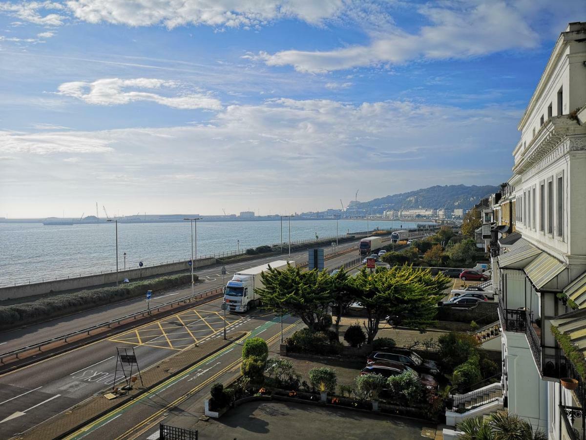 Whole Flat Next To Dover Port With Parking Esterno foto