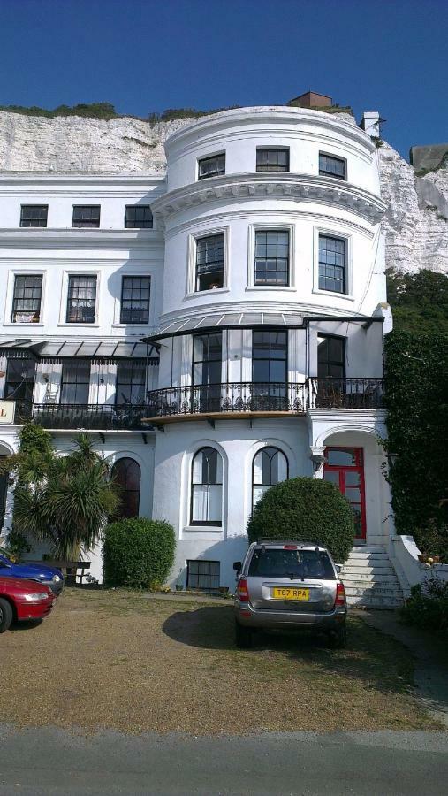 Whole Flat Next To Dover Port With Parking Esterno foto
